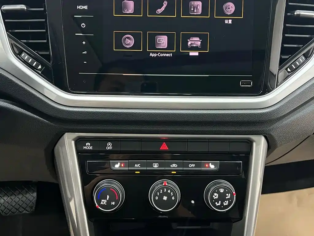 Volkswagen T-Roc 2022 — фото 8