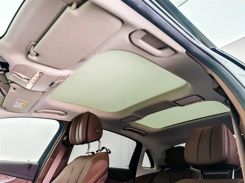 Mercedes-Benz E-Class 2023 — фото 22