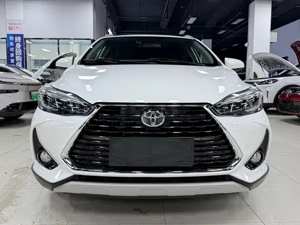 Toyota Yaris L 2023