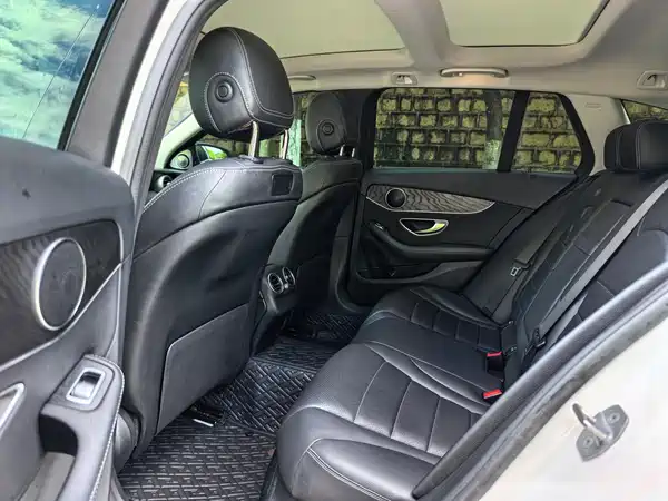 Mercedes-Benz C-Class 2019