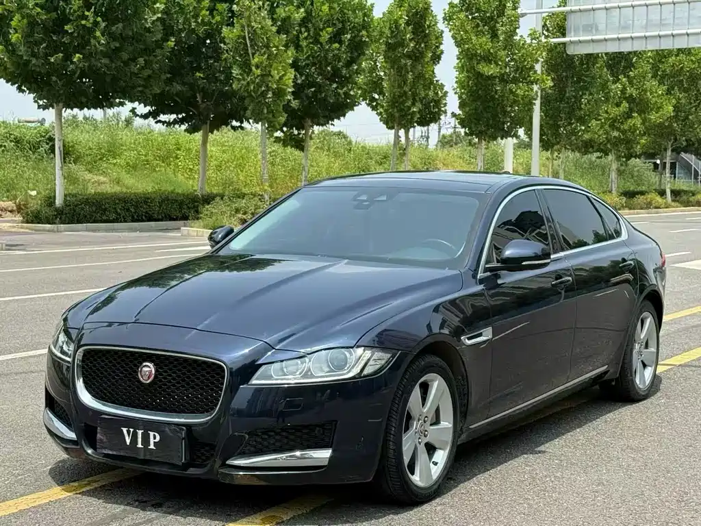 Jaguar XFL 2019