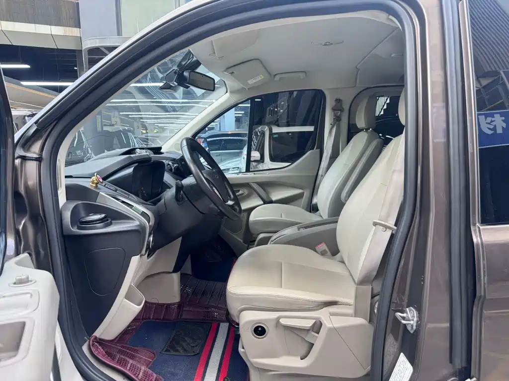 Ford Tourneo 2017 — фото 8