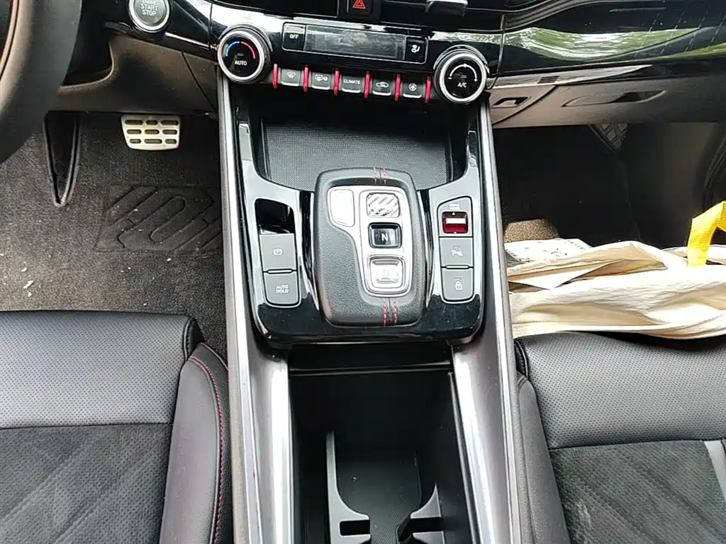 Hyundai Fista 2022 — фото 10