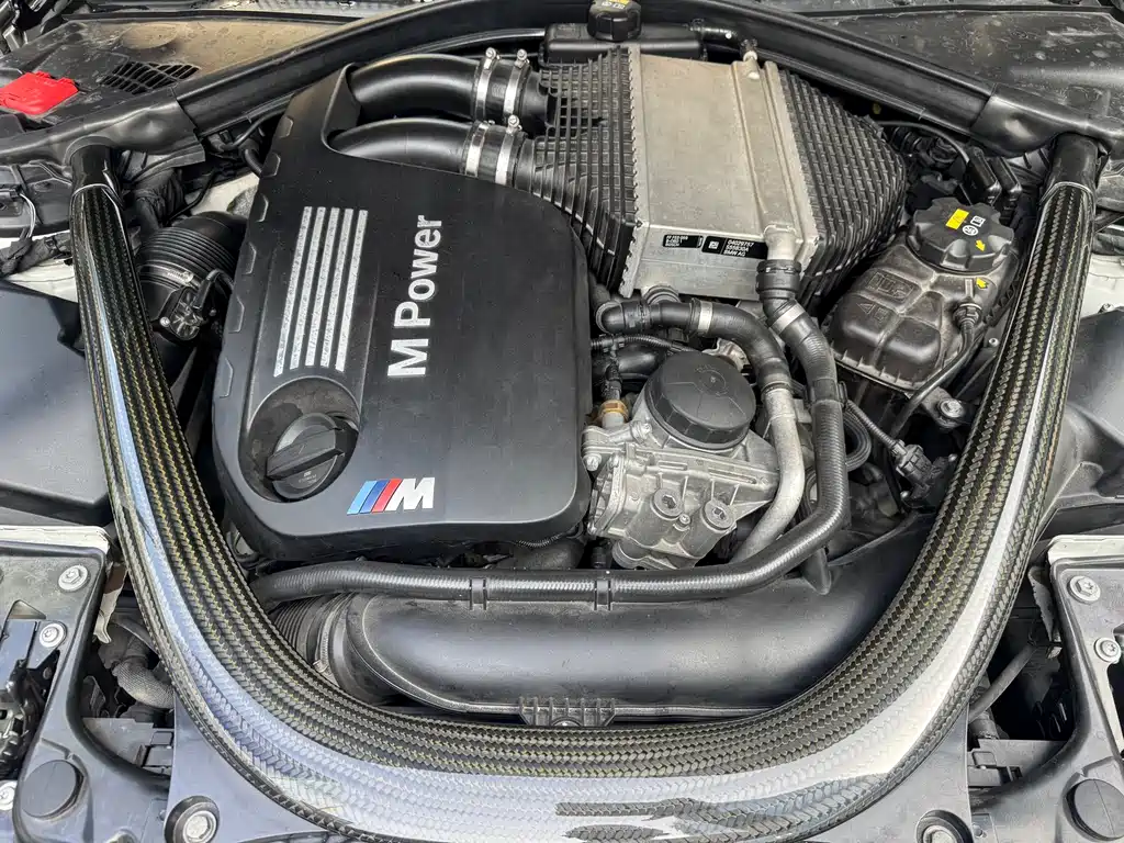 BMW M3 2017 — фото 11