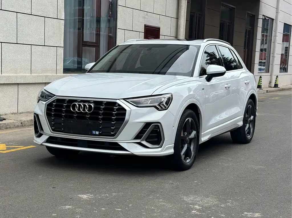 Audi Q3 2023