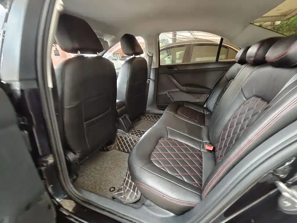 Volkswagen Santana 2016