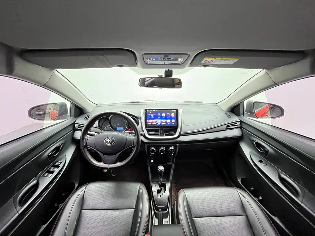 Toyota Yaris L 2019 — фото 4