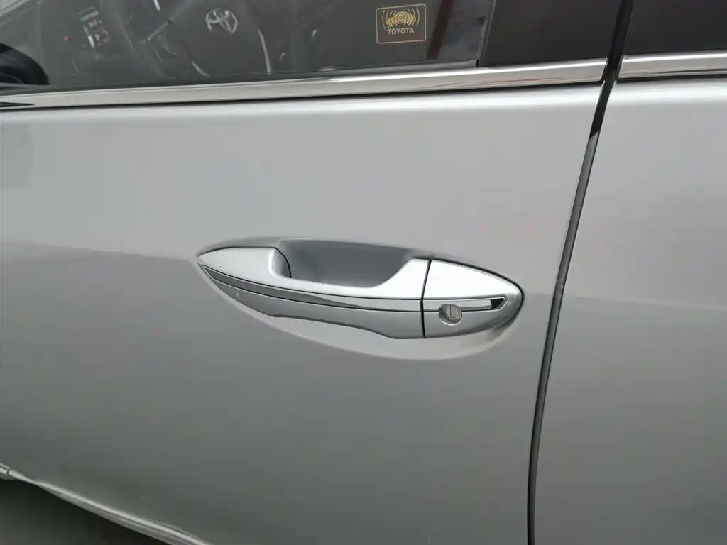 Toyota Corolla 2017 — фото 18