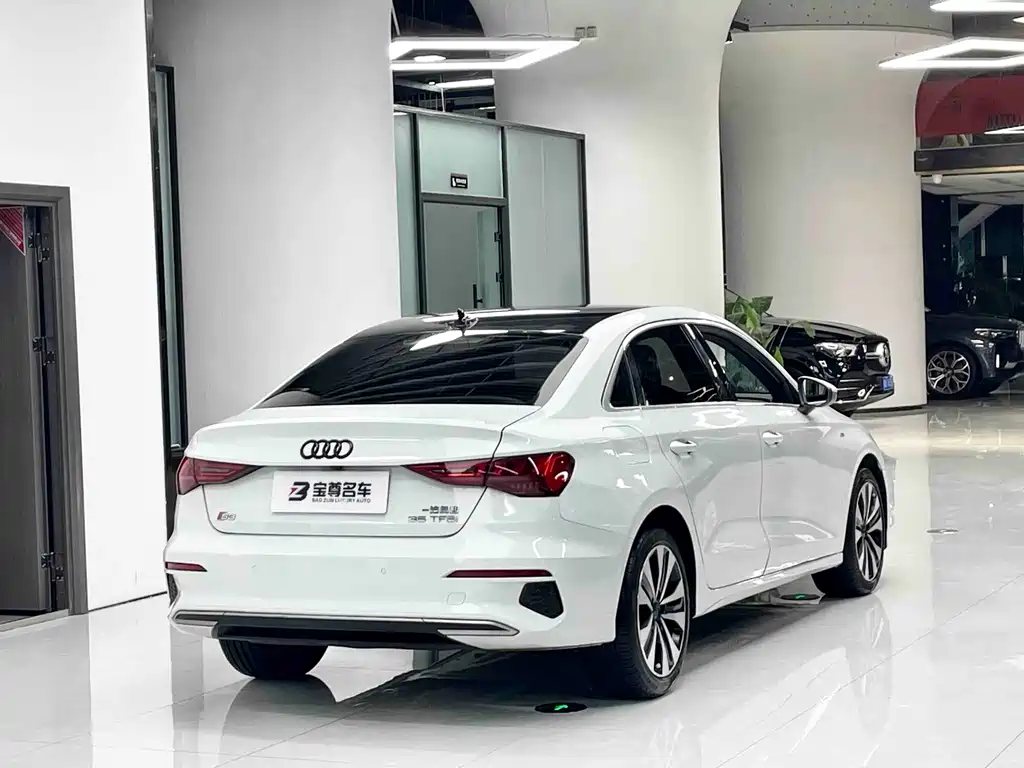 Audi A3 2021 — фото 14