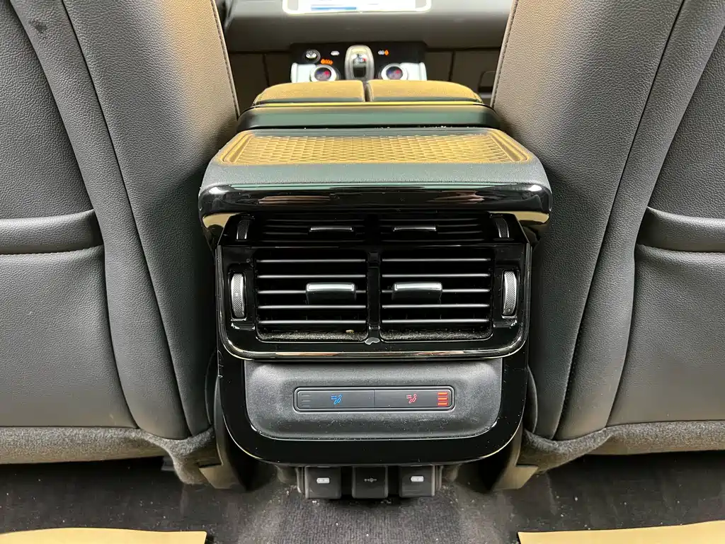 Land Rover Evoque PHEV 2024 — фото 25