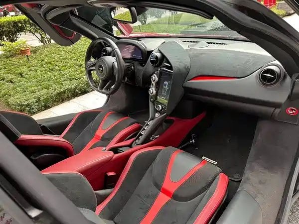 McLaren 720S 2019