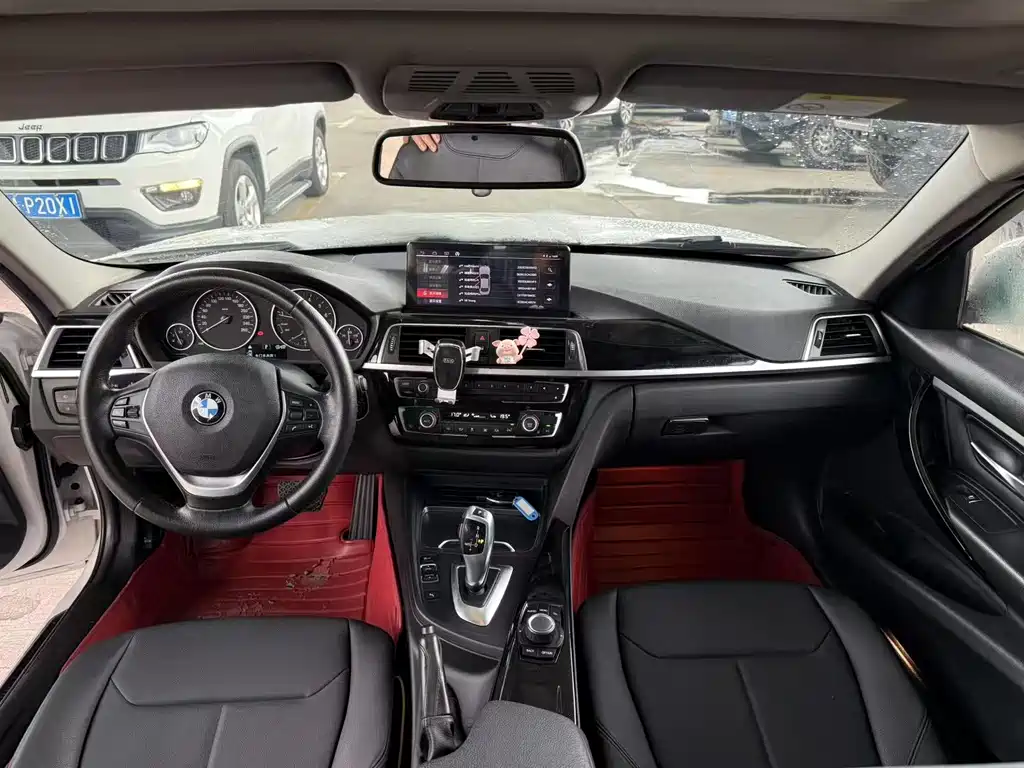 BMW 3 Series 2017 — фото 9
