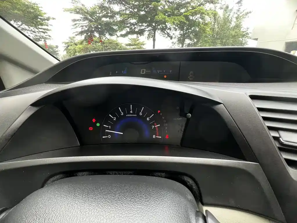 Honda Civic 2015 — фото 15