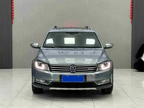 Volkswagen Magotan 2013