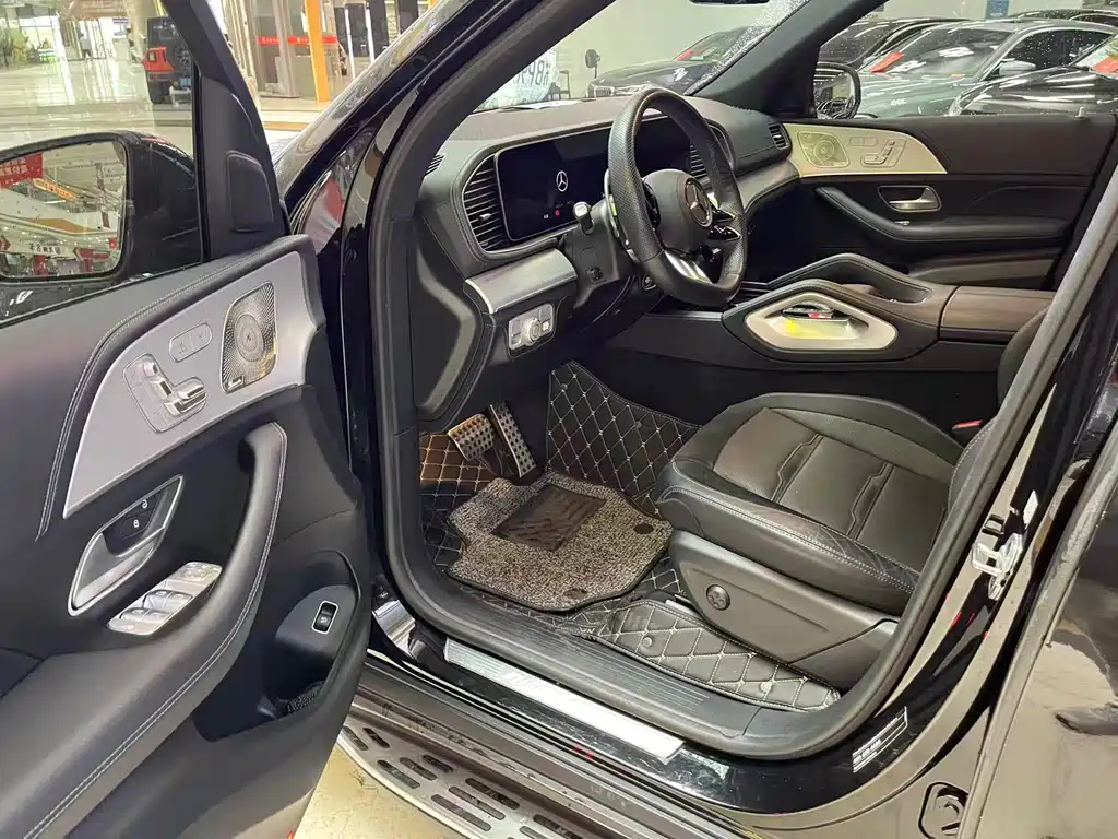 Mercedes-Benz GLE AMG 2023 — фото 6