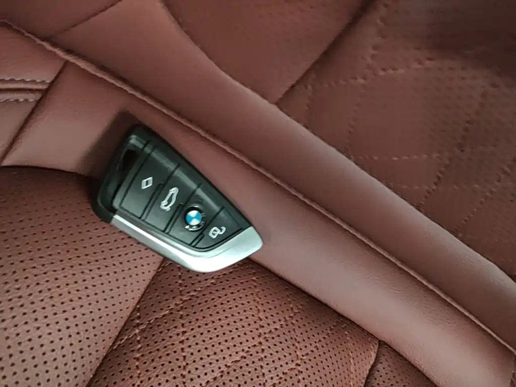 BMW i3 2024 — фото 9