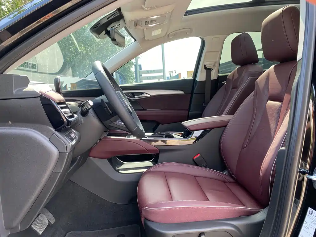 Buick Envision Plus — фото 10