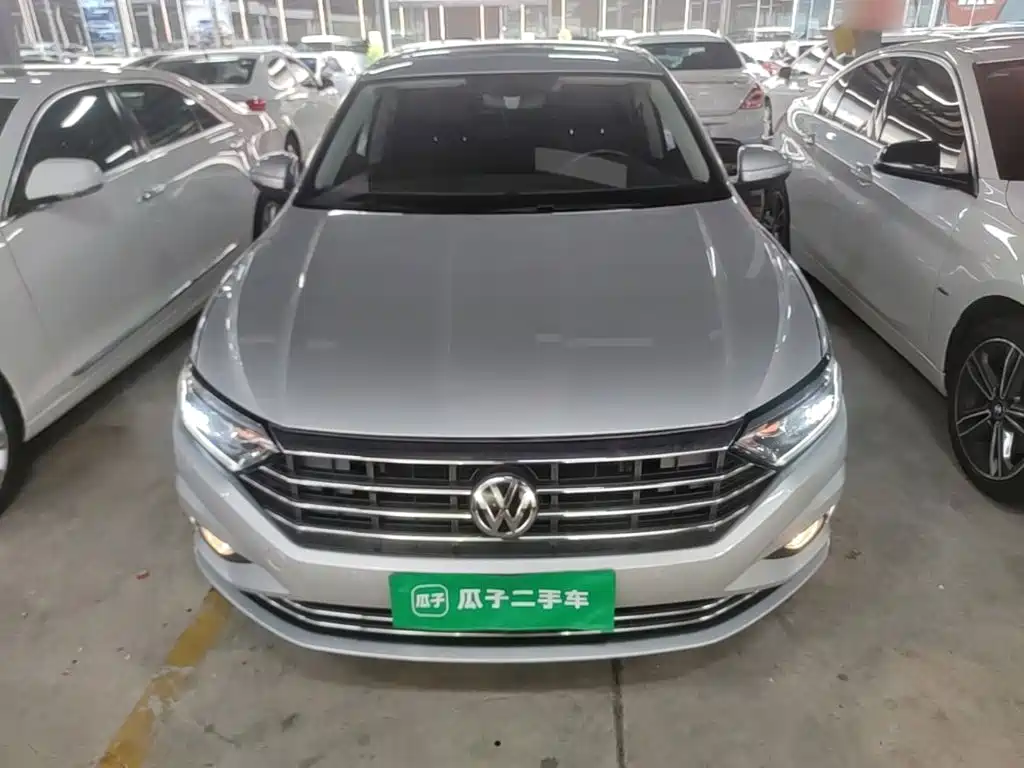 Volkswagen Sagitar 2021