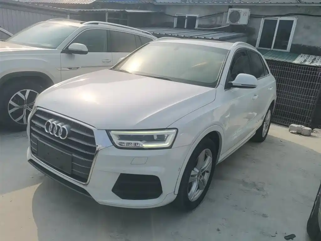 Audi Q3 2016 — фото 1