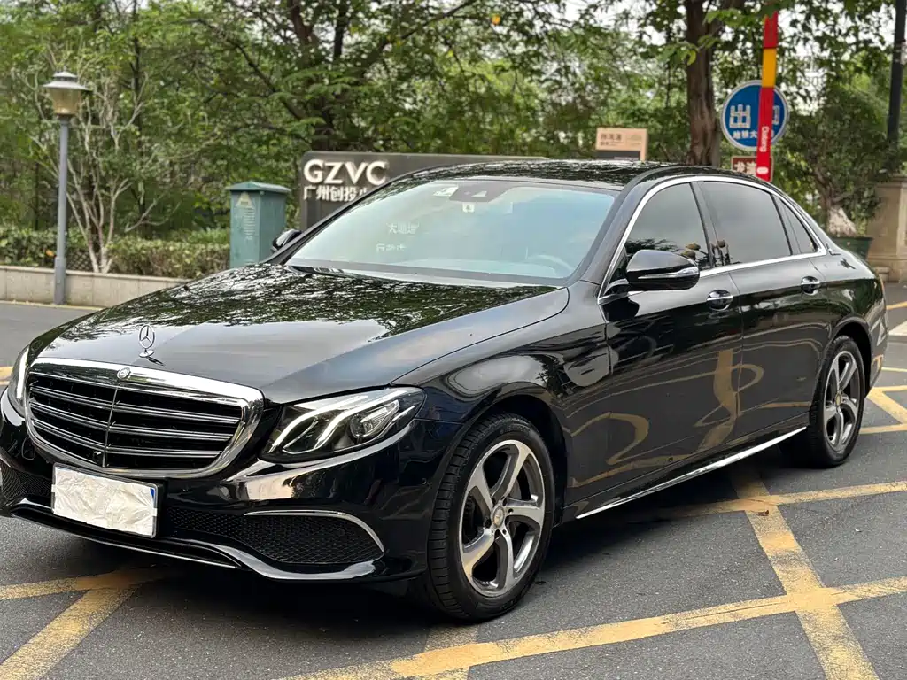 Mercedes-Benz E-Class 2017 — фото 1