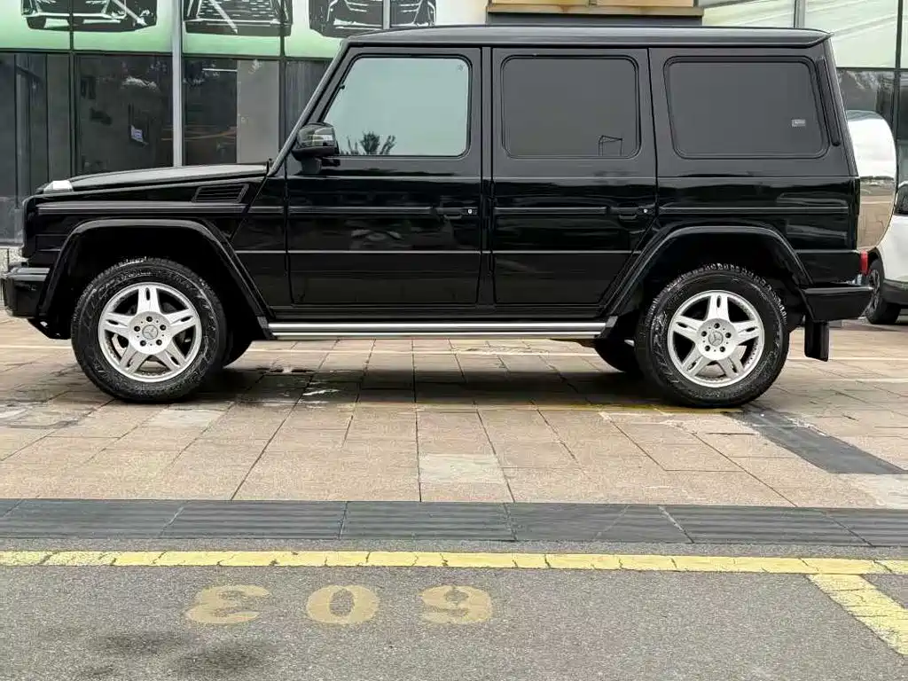 Mercedes-Benz G-Class 2017