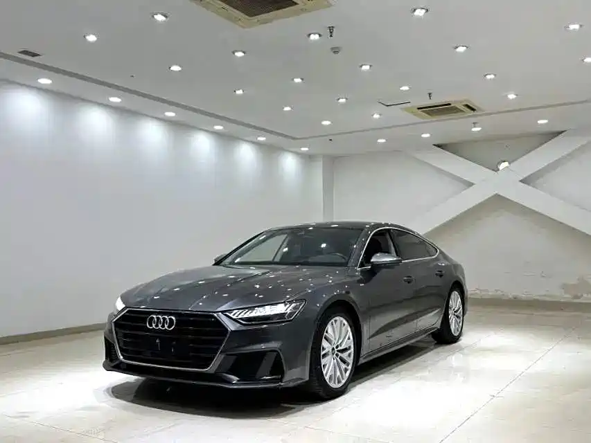 Audi A7 2021 — фото 1