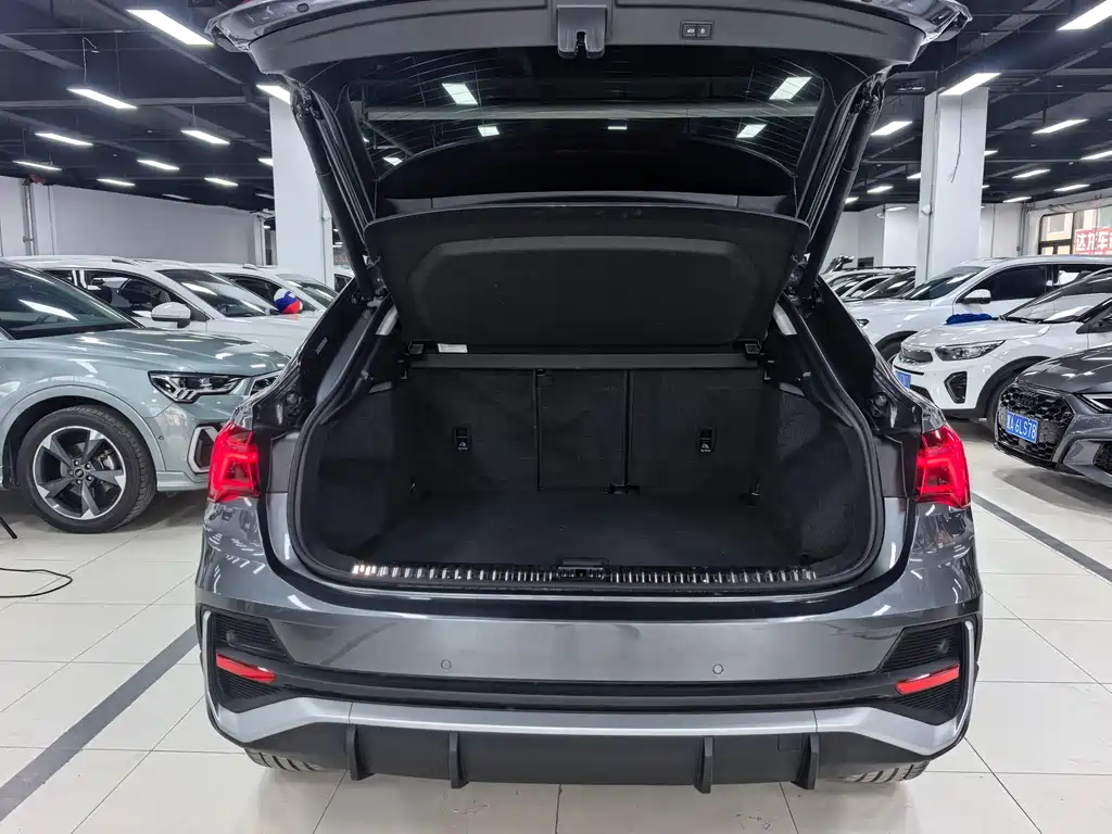 Audi Q3 Sportback 2023 — фото 21
