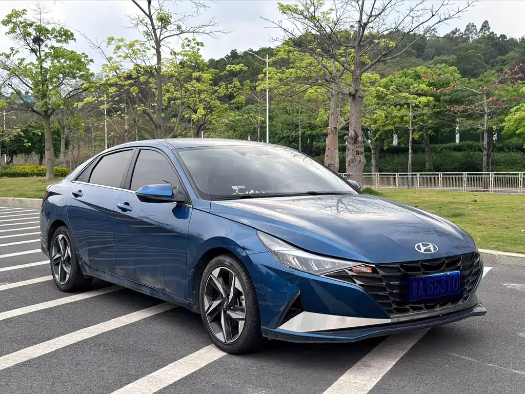 Hyundai Elantra 2021 — фото 3