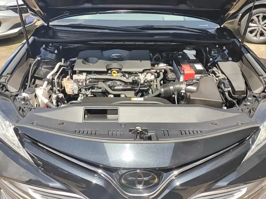 Toyota Camry 2020 — фото 10