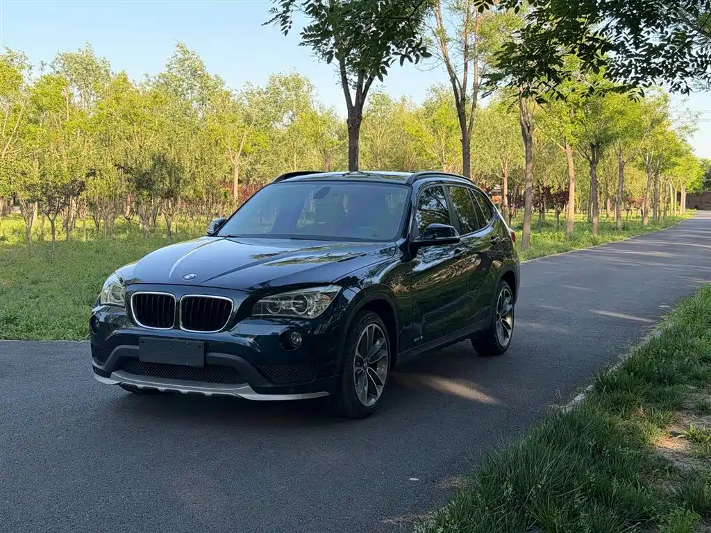 BMW X1 2016 — фото 1