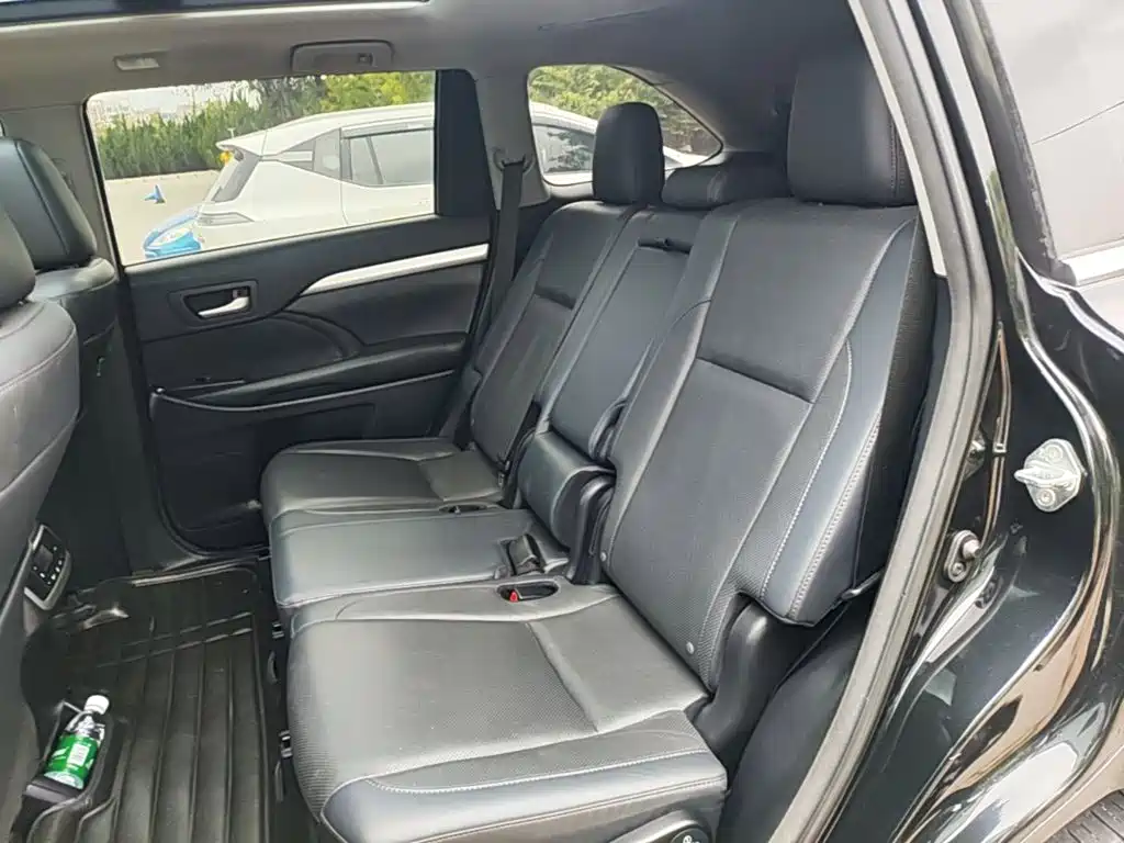 Toyota Highlander 2019 — фото 17