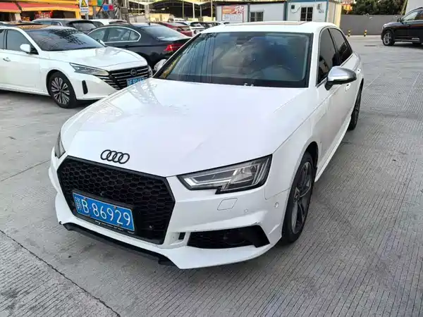 Audi A4L 2017