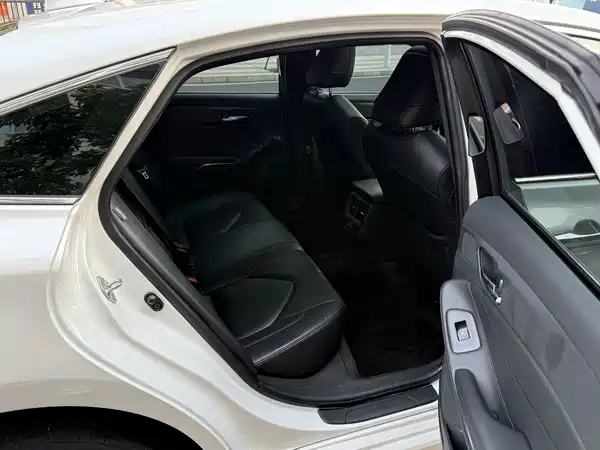 Toyota Avalon 2022