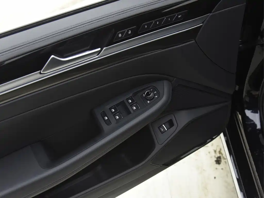 Volkswagen Phideon 2020 — фото 10