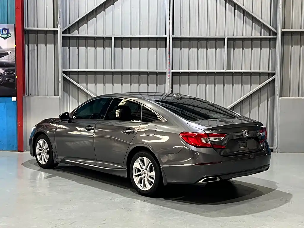 Honda Accord 2020 — фото 9