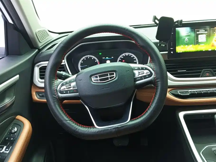 Geely Vision X6 2020 — фото 15