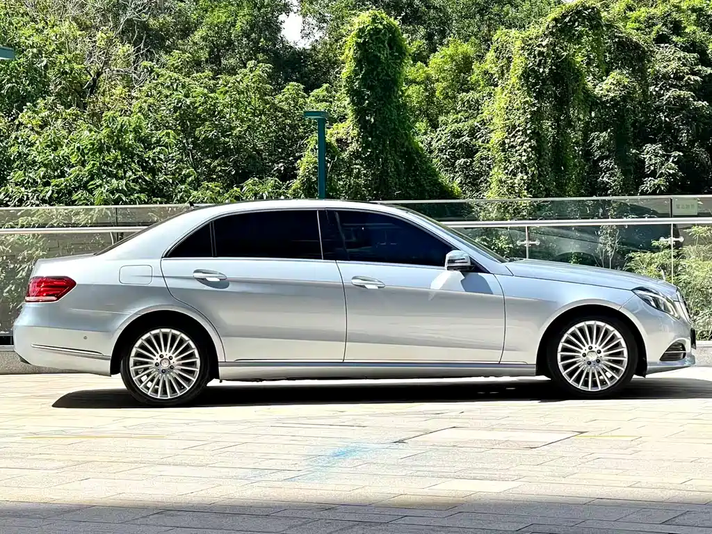 Mercedes-Benz E-Class 2013