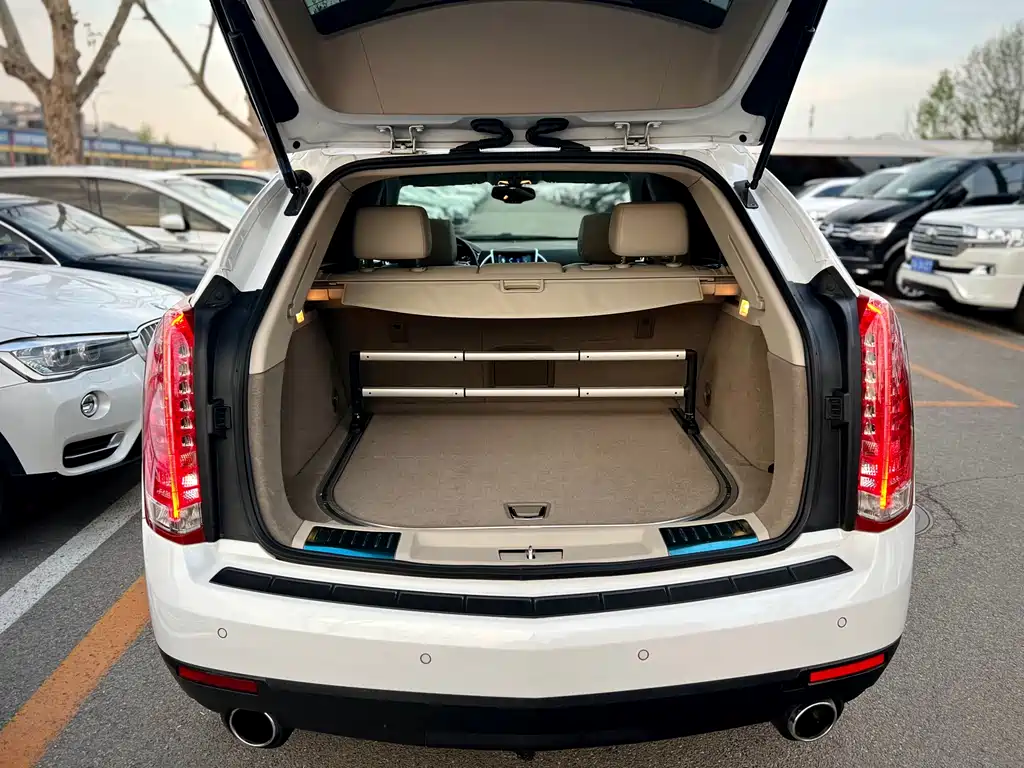 Cadillac SRX 2013 — фото 34