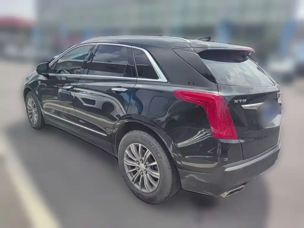 Cadillac XT5 2019 — фото 9