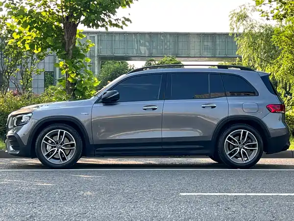 Mercedes-Benz GLB AMG 2023