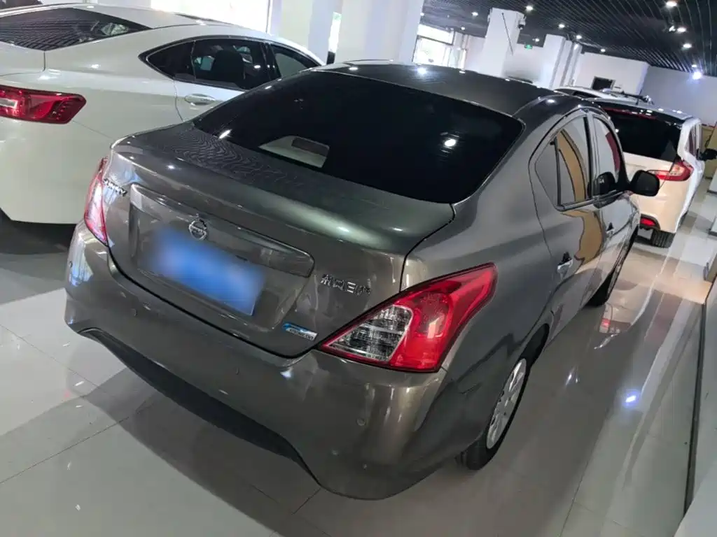 Nissan Sunny 2018 — фото 7