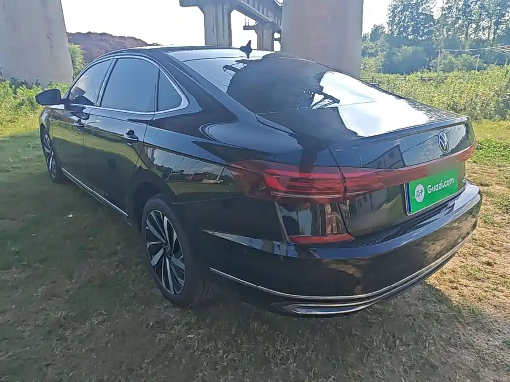 Volkswagen Passat 2022