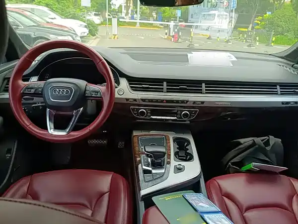 Audi Q7 2016