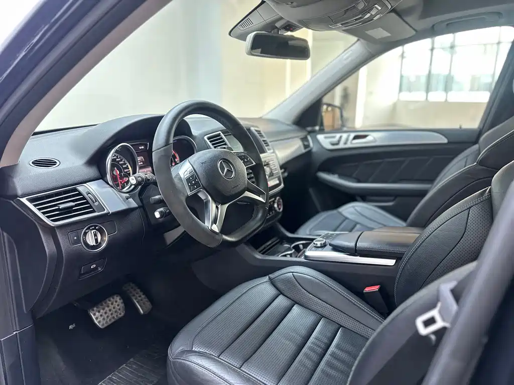 Mercedes-Benz M-Class AMG 2015 — фото 8
