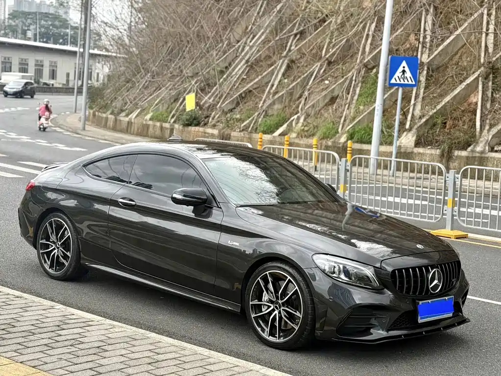 Mercedes-Benz C-Class AMG 2022 — фото 3
