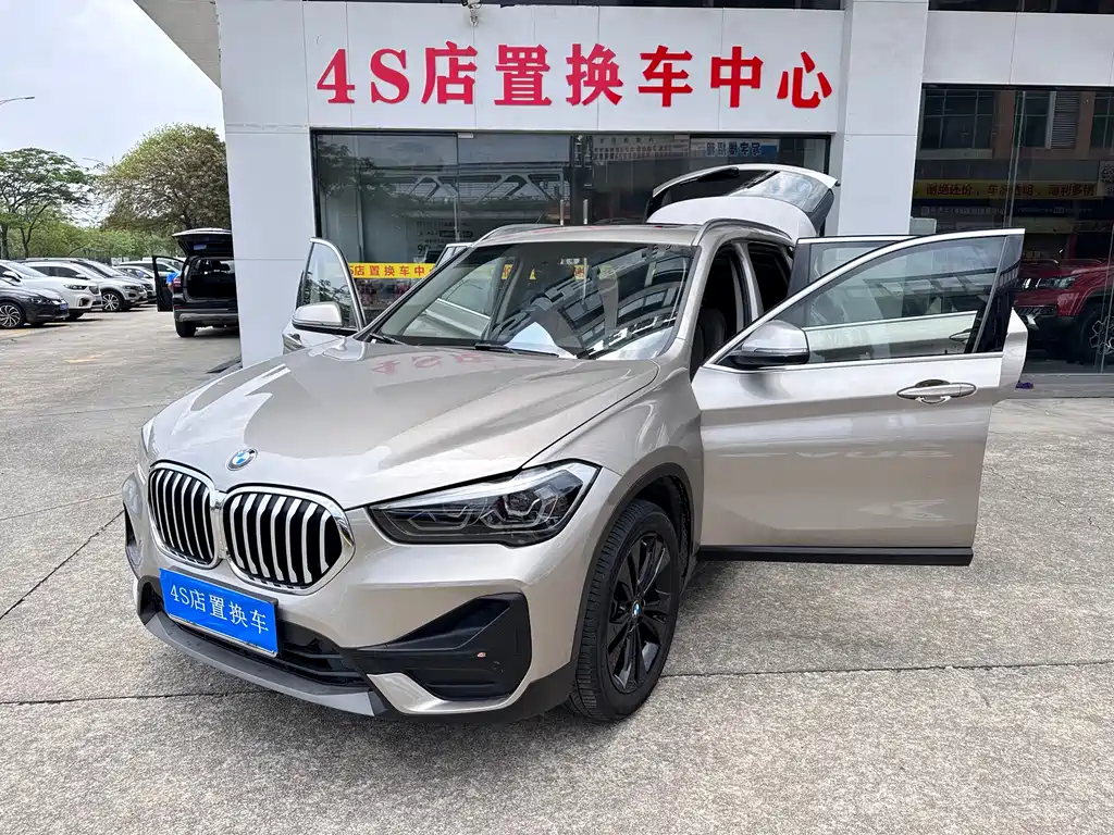 BMW X1 2020 — фото 20