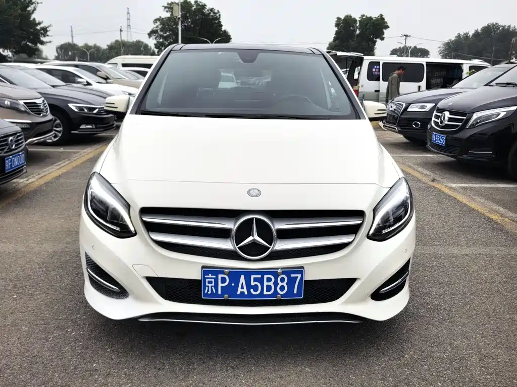 Mercedes-Benz B-Class 2016 — фото 2