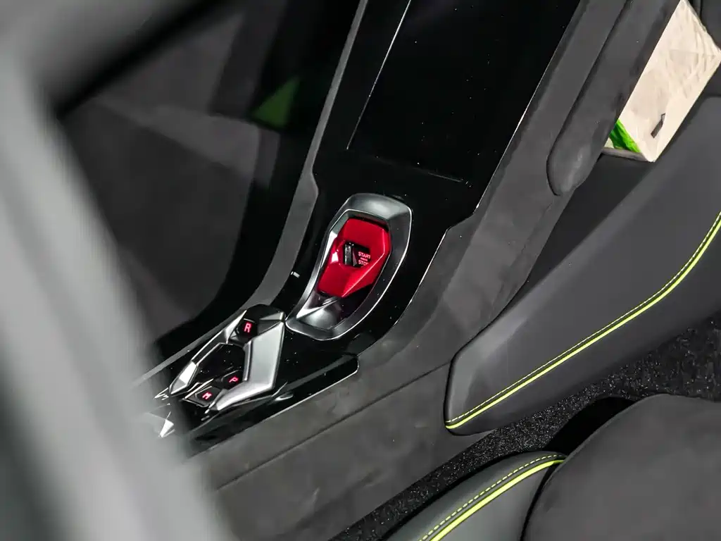Lamborghini Huracán 2025 — фото 14