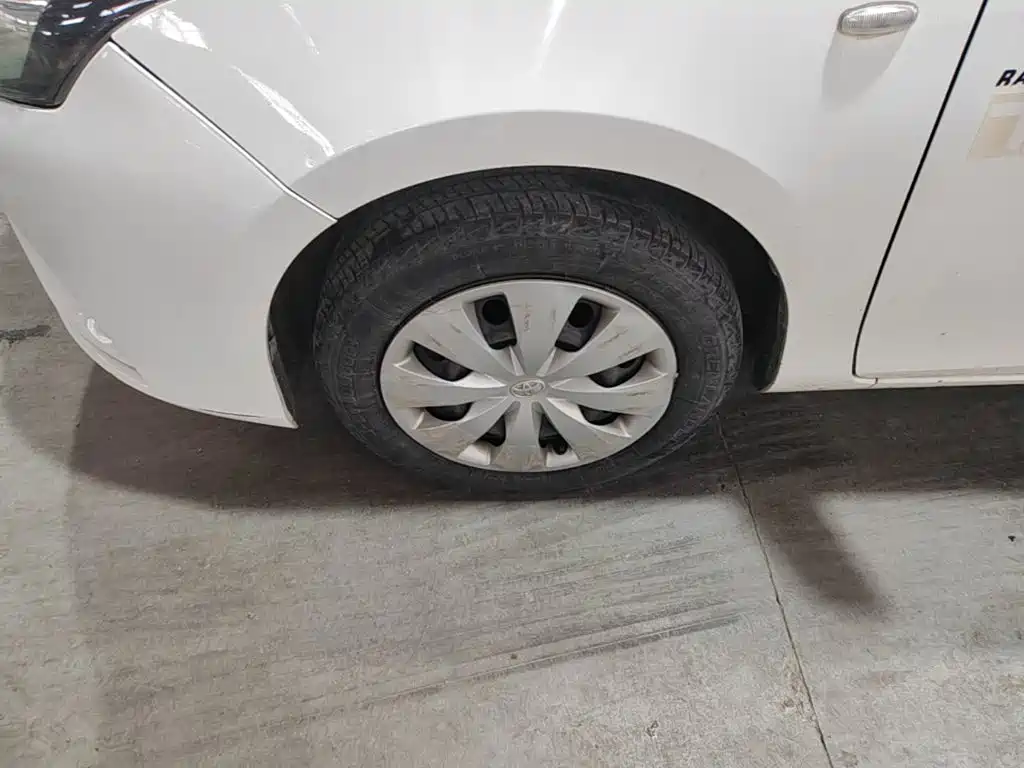 Toyota Yaris L 2019 — фото 23