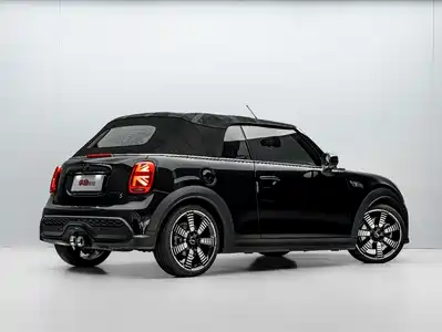 MINI MINI 2023